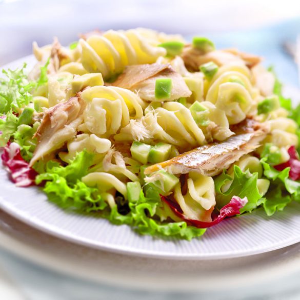 Ensalada de caballa con vinagreta de limón